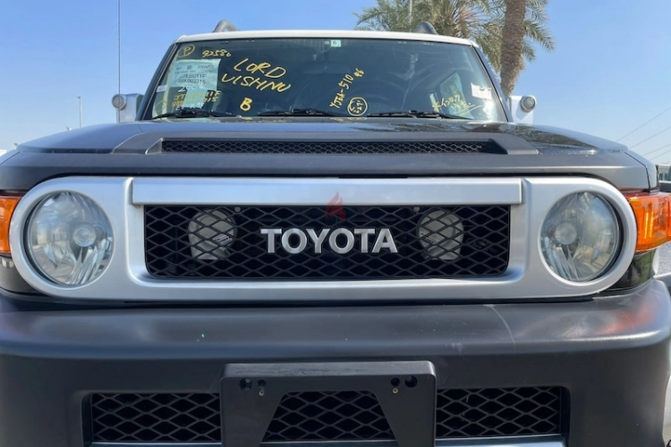 Toyota FJ Cruiser, год 2008, цвет Black-Gasoline, пробег 98,000 km, фото 4300