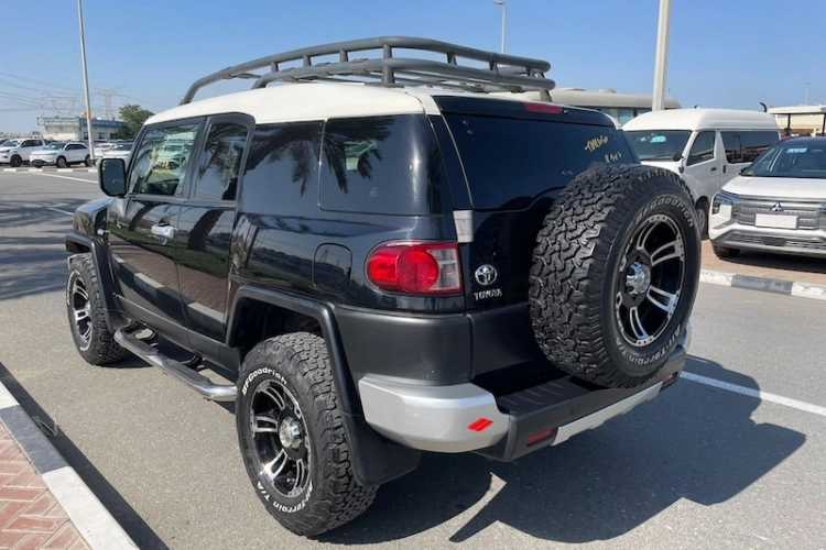 Toyota FJ Cruiser, год 2008, цвет Black-Gasoline, пробег 98,000 km, фото 4304