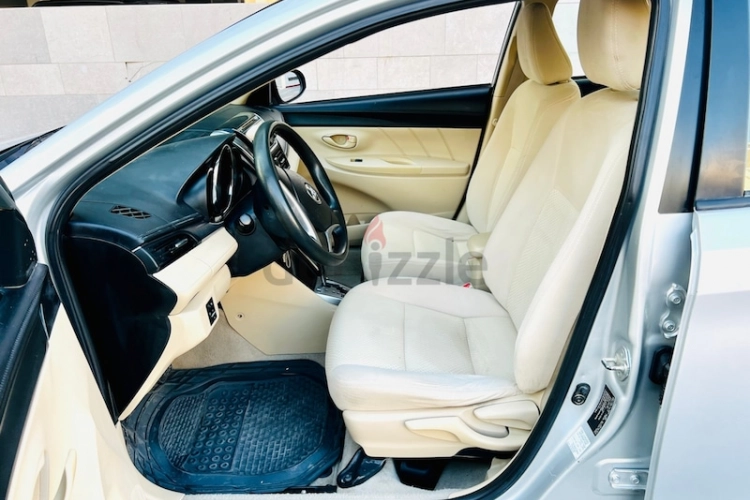 Toyota Yaris, год 2015, цвет Silver-Gasoline, пробег 96,270 km, фото 3286