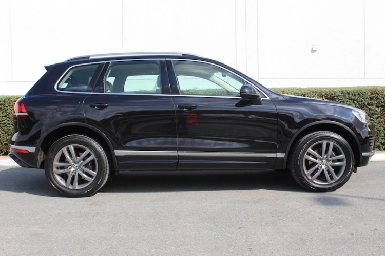 Volkswagen Touareg, год 2017, цвет Black-Gasoline, пробег 125,000 km, фото 4071