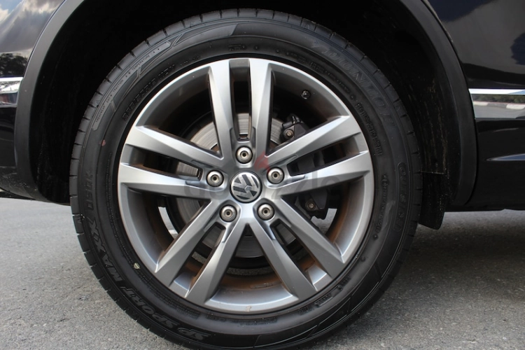 Volkswagen Touareg, год 2017, цвет Black-Gasoline, пробег 125,000 km, фото 4080